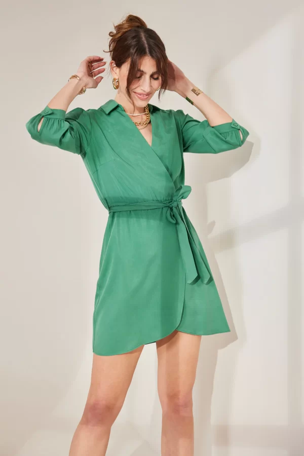 221076 green dress 4 1366x